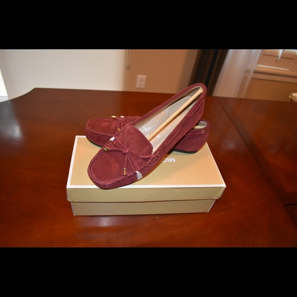 Michael Kors Women's Sutton Moccasin - Picture 5 of 6